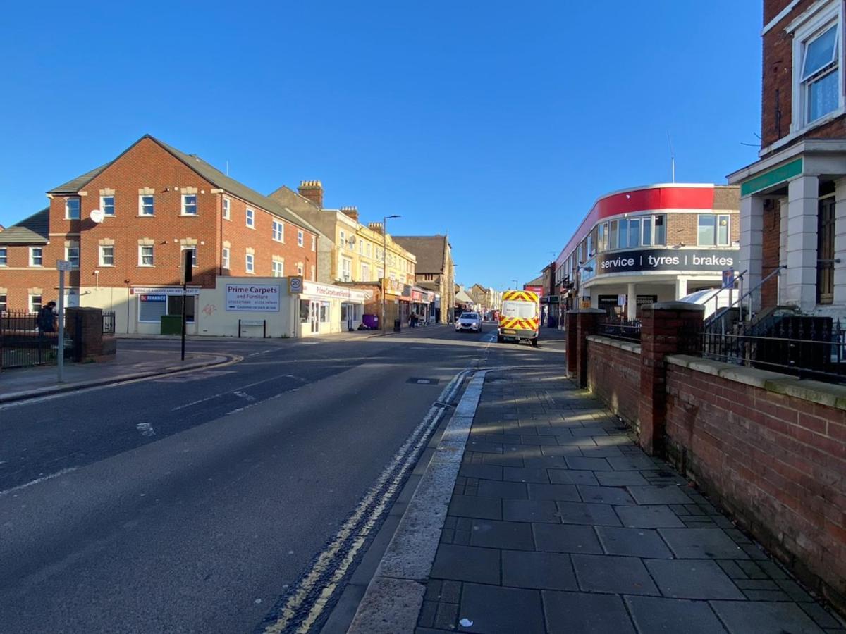Convenient Contractor Stay Free Parking Walk To Weatherspoons Бедфорд Экстерьер фото